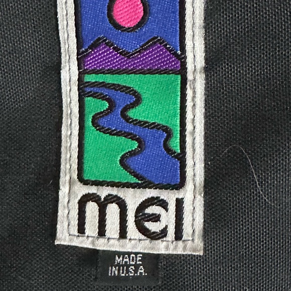 MEI Mountain Equipment Inc waist fanny pack. - Picture 11 of 11